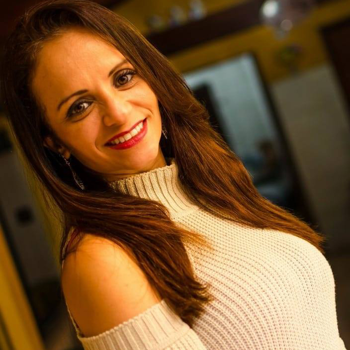 https://orlaarq.com.br/wp-content/uploads/2020/05/renata-azevedo.jpg